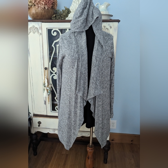 Promesa Gray‎ Cardigans - Picture 4 of 7